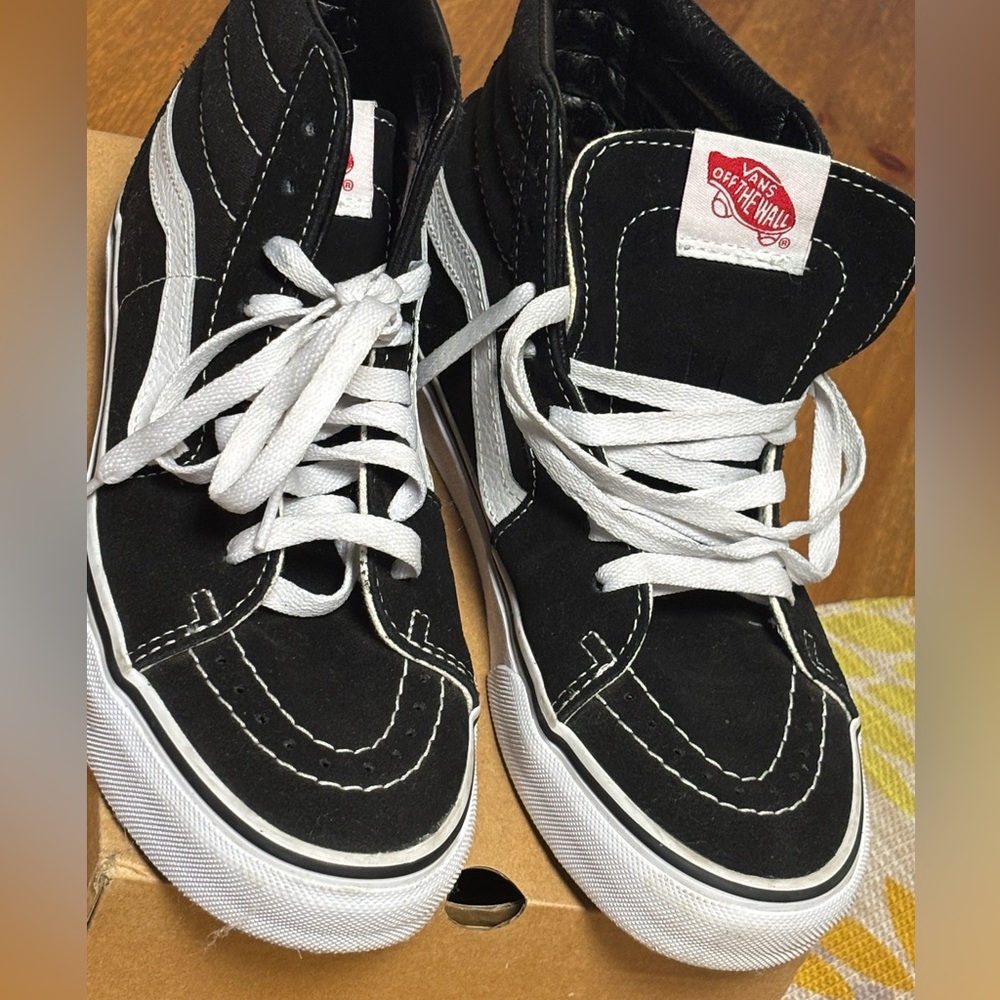 Vans Sk8-Hi Black White Men’s 5 / Women’s 6.5 – Worn Once